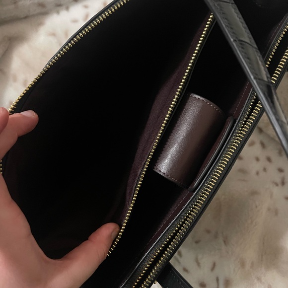 ✨Coach✨ Nina Tote bag in EUC - Picture 8 of 8